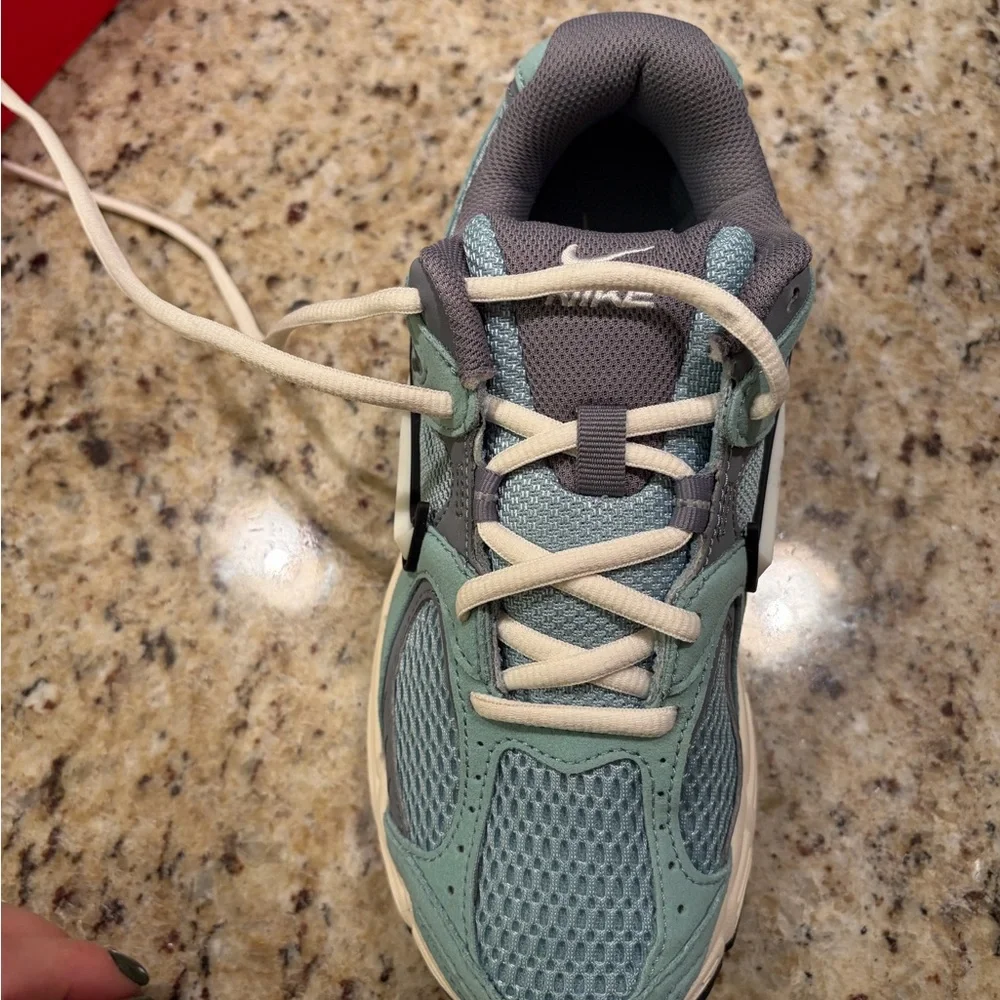 NWT Nike VS RNR Cannon/Pale Ivory/Cool Gray - Picture 4 of 7